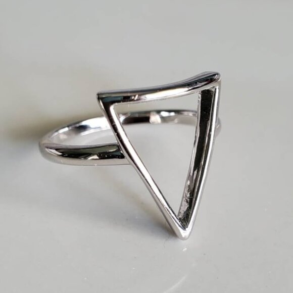 Slice of Life Triangle Ring, Sterling Silver Ring, high polished, Boho Chic - Picture 4 of 9